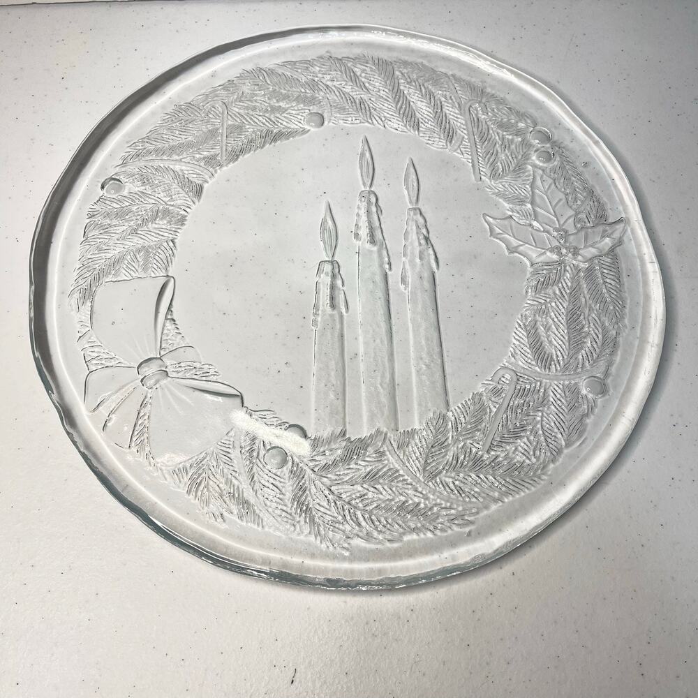 13" Embossed Crystal Serving Platter Italy Christmas Wreath with Candles VTG